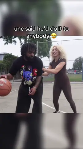 wetted up Camryn Lavine 😂 Twitch: Tbvnks #tbvnks #tbvnksclips #tbvnkslive 