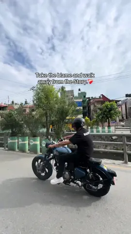 Just Walk Away😊 #fyp #favorite #foryoupage #fyppppppppppppppppppppppp #chalpal #blackislove #idfreezed #modifybike #bulletloverforlife #onepiece 
