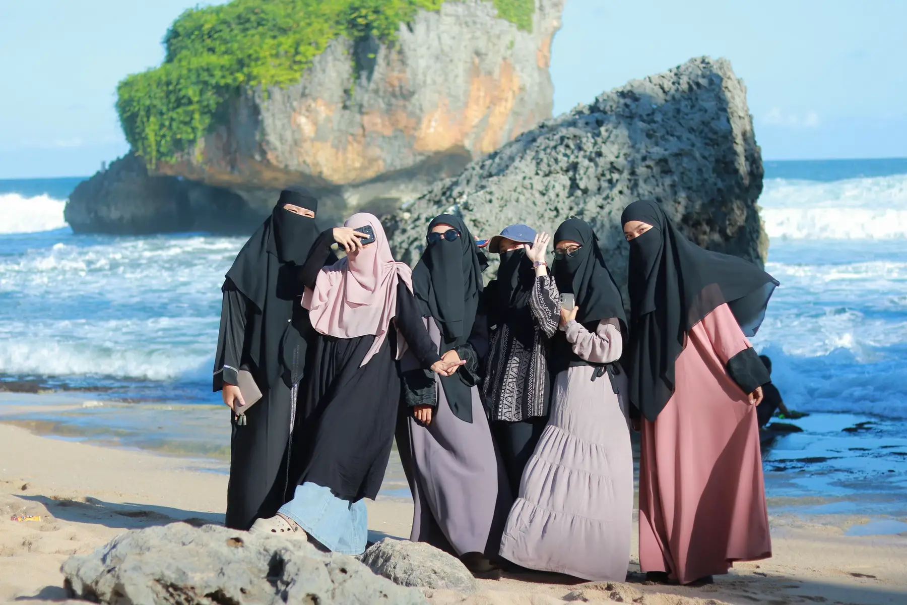Edisi pantai#OOTD#ootdhijab#