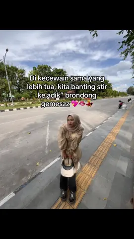 Biar apa? Ya biarin lh😋🥵#viraltiktok #foryoupage #bucin_story #fypage 