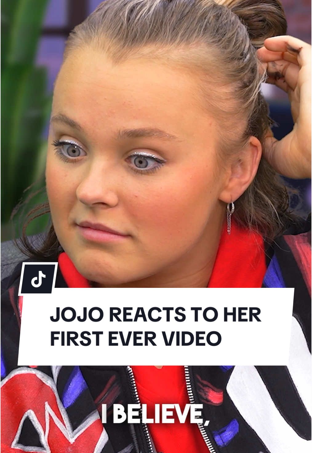 Jojo reacting to an iconic moment from her first ever YouTube video ✨🤣 Watch our full chat with Jojo on YouTube now!  #jojo #jojosiwa 