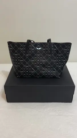 zadig&voltaire tote bag unboxing 🖤🤩  #foryoupage #keşfet #unboxing #zadigvoltairebag #zadigvoltaireunboxing #zadigvoltairetotebag 