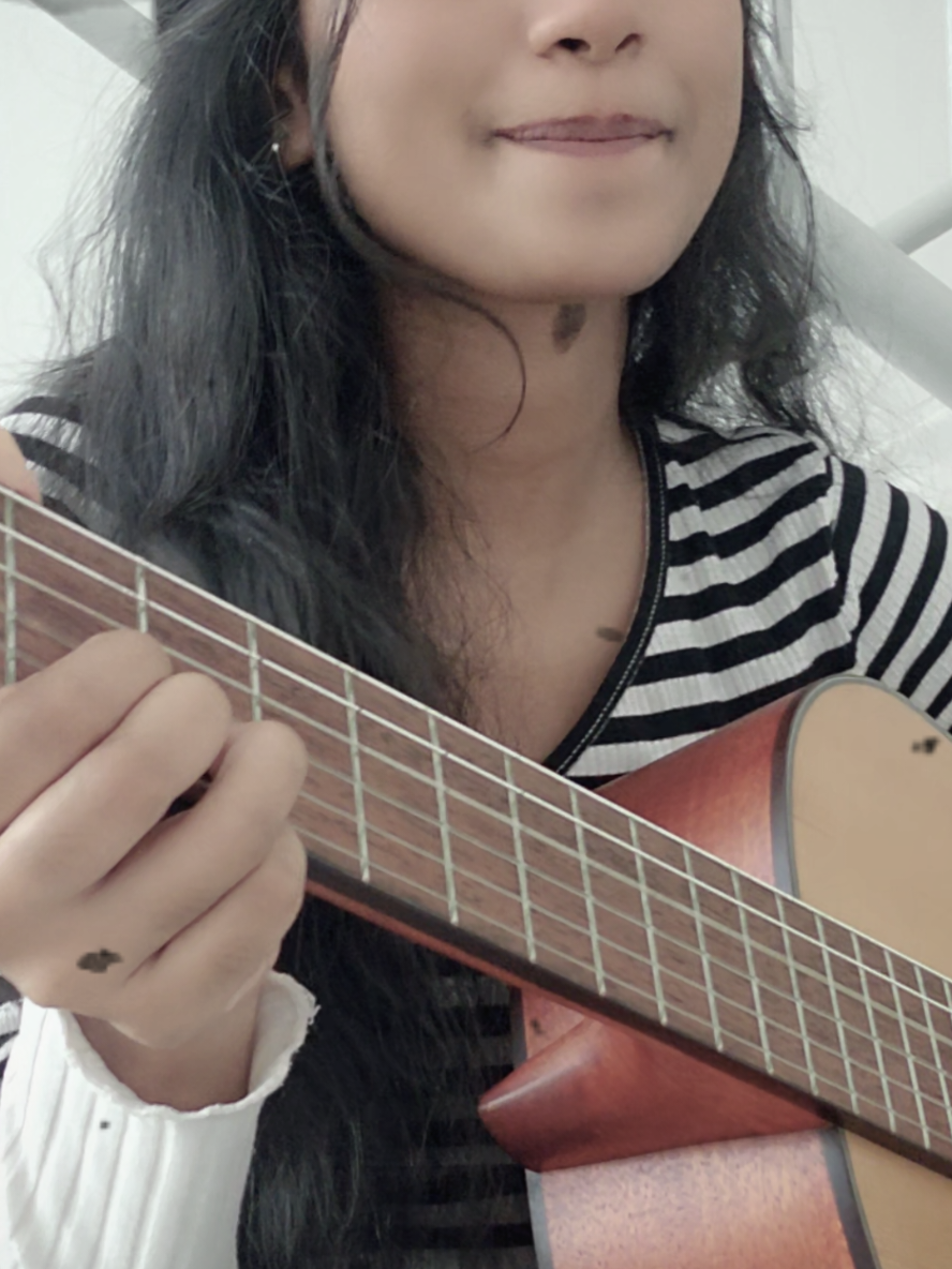 දෝතින් බදා ආදරෙ කලා 🥀 #cover #fyp #guitar #srilanka #fyppppppppppppppppppppppp #singer #music #sadewmi #asdekapura #sashikanisansala 