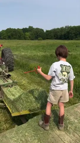 #frame @GeneralxMeathead #agricultura🚜🌱 #farming #montage #jhondere #duet #agricultureworldwide #tractors #technology #usa🇺🇸 #frame #tecnologia #fandet #tractor #agriculture 