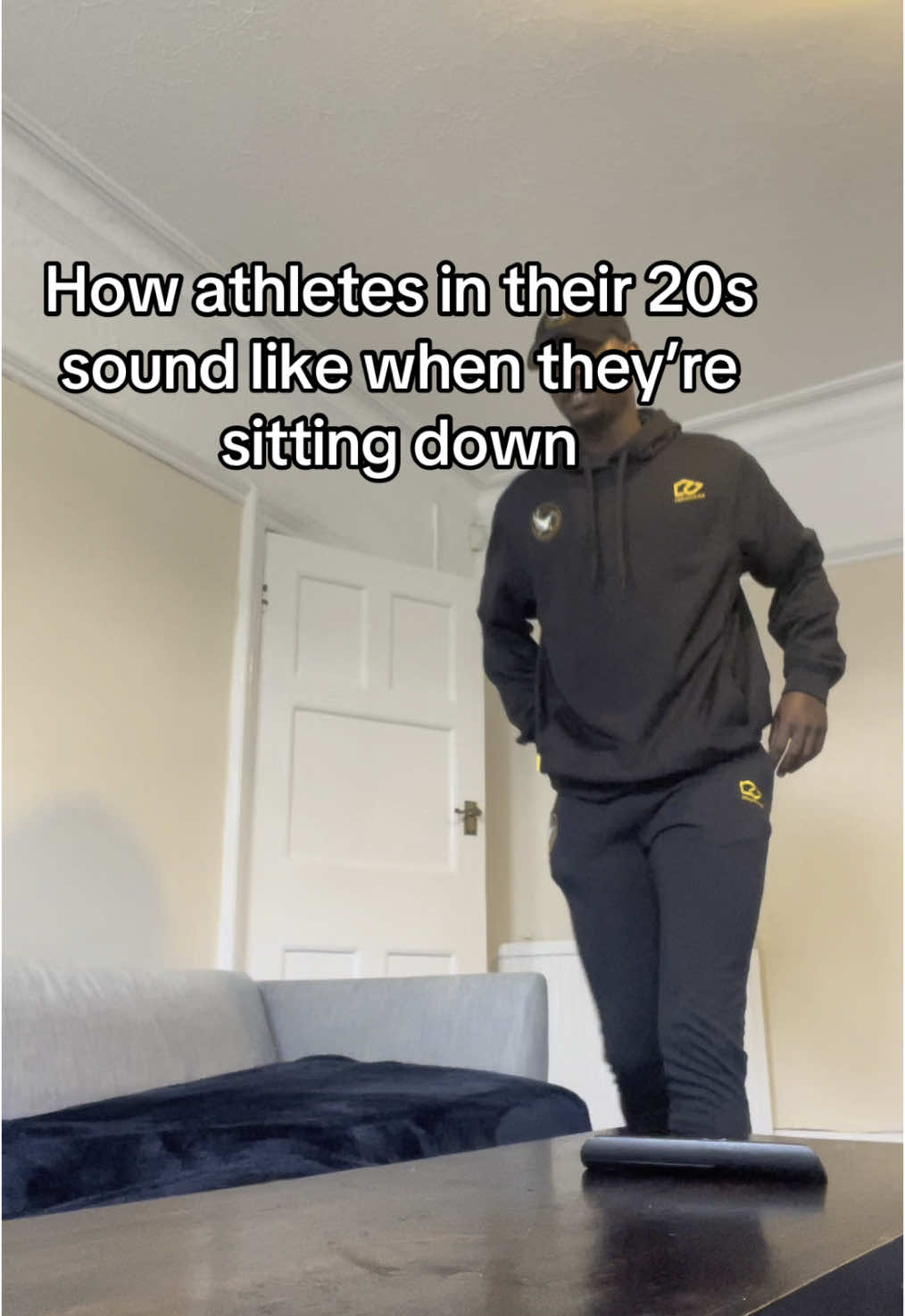 Can’t just be me 😂 #sports #athlete #studentathlete #foryoupage #videoviral #viralditiktok #viralvideos #cricketlover 