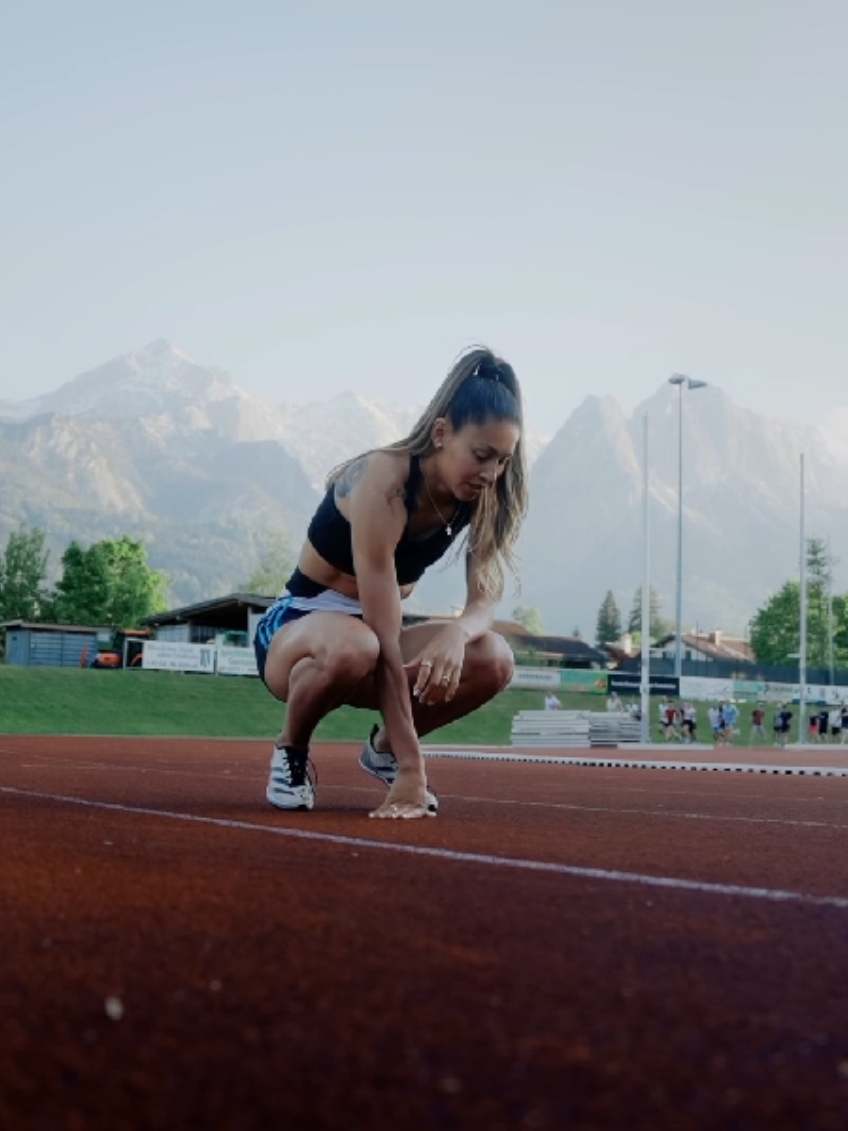 Had so much fun creating some spec sport ad with @Rina  👟🎬 #sportlover #trackandfield  #trackandfield #videography #Running 