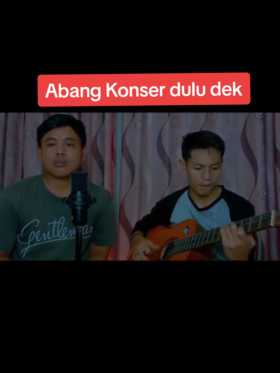 Pasti Kalian nunggu lucu nya kan ? #povpunyatemengapernahserius #kamudantemankamudisaatmencobaserius #povkamudantemanmudisuasanaserius #coverlagupakegitar #waktuyangsalahfiersabesaricover #akustikcover #bernyanyi #bermaingitar #abangkonyehmodeserius #tuaksalai 