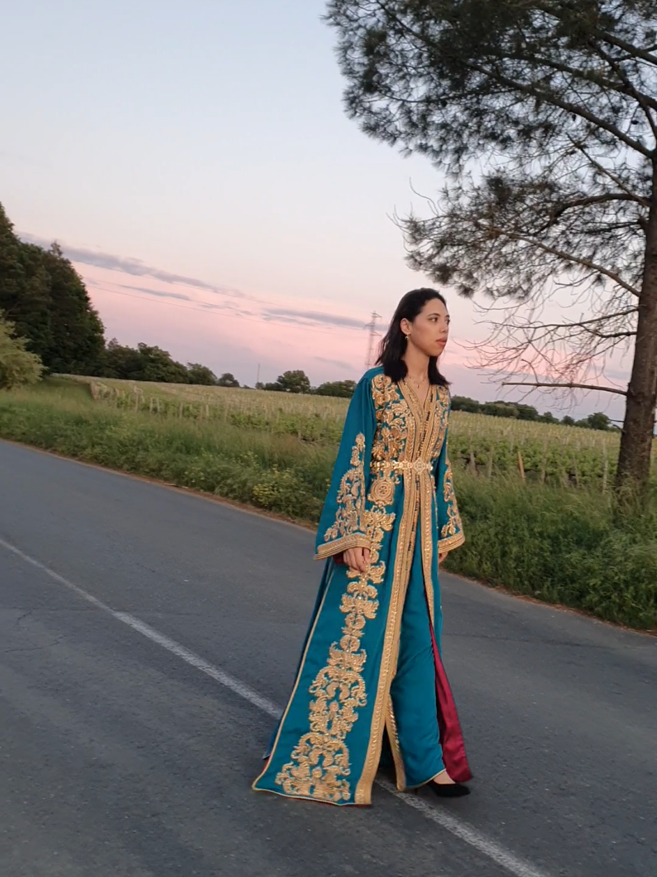 Nationalité marocaine on ne peut jamais se perdre MOK YA MOK 🇲🇦🇲🇦 #caftanmarocain🇲🇦 #maroc #marocaine🇲🇦 #marroqui #traditional #morocco #maruecos #mokyamok #france #Bordeaux #mariage #mariagemarocain 