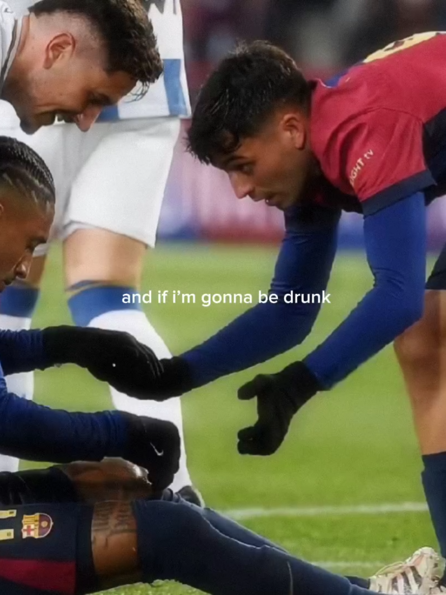 look how pedri is always affectionate and gentle to everyone.. he melts my heart 🥺 #pedri #pedrigonzalez #fcbarcelona #fyp #foryou 