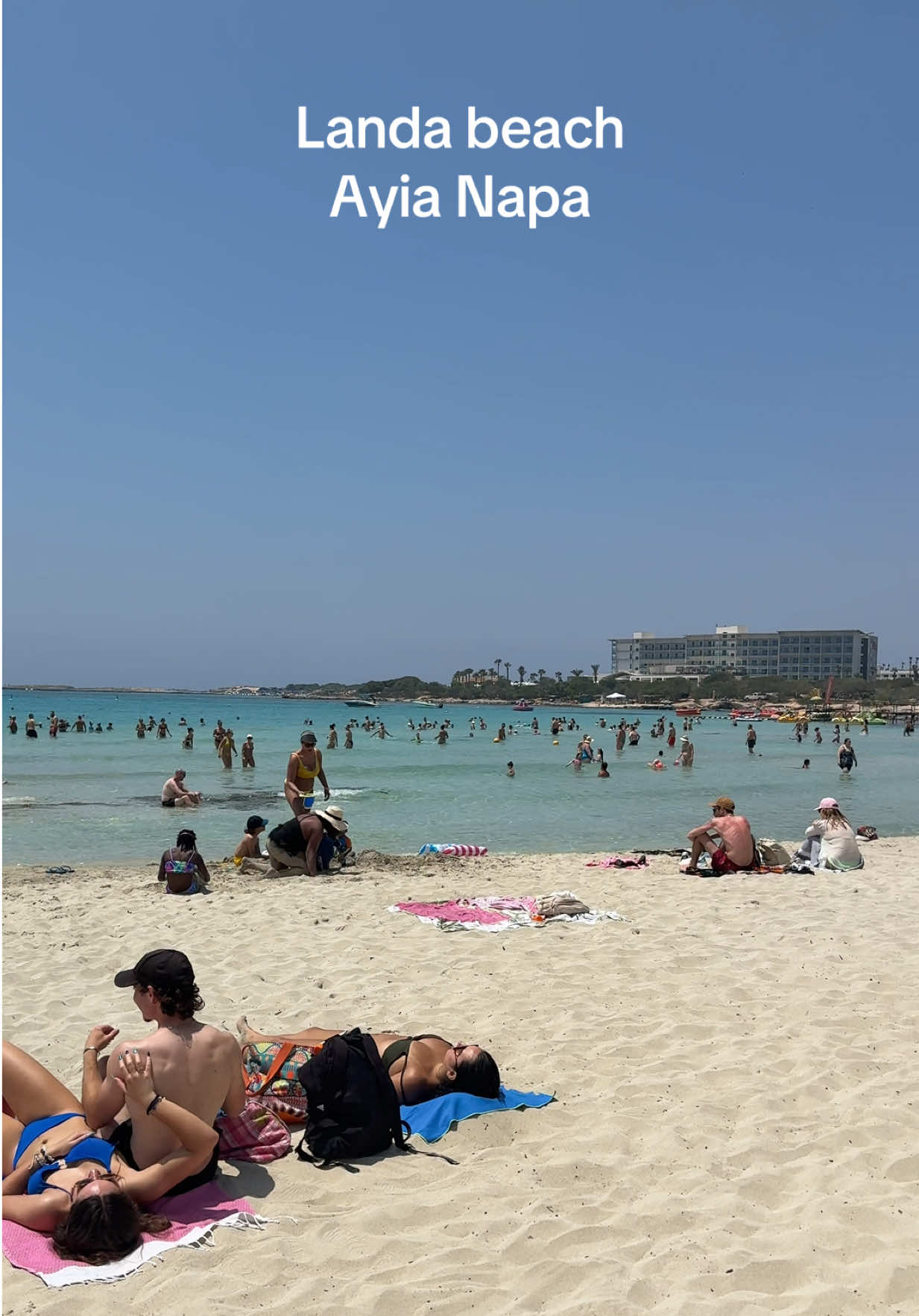Kad pitaju kakva je voda i ima li ljudi: #landabeach #ayianapa #cyprus #Summer #summervibes #june #beachtime #sunnyday 
