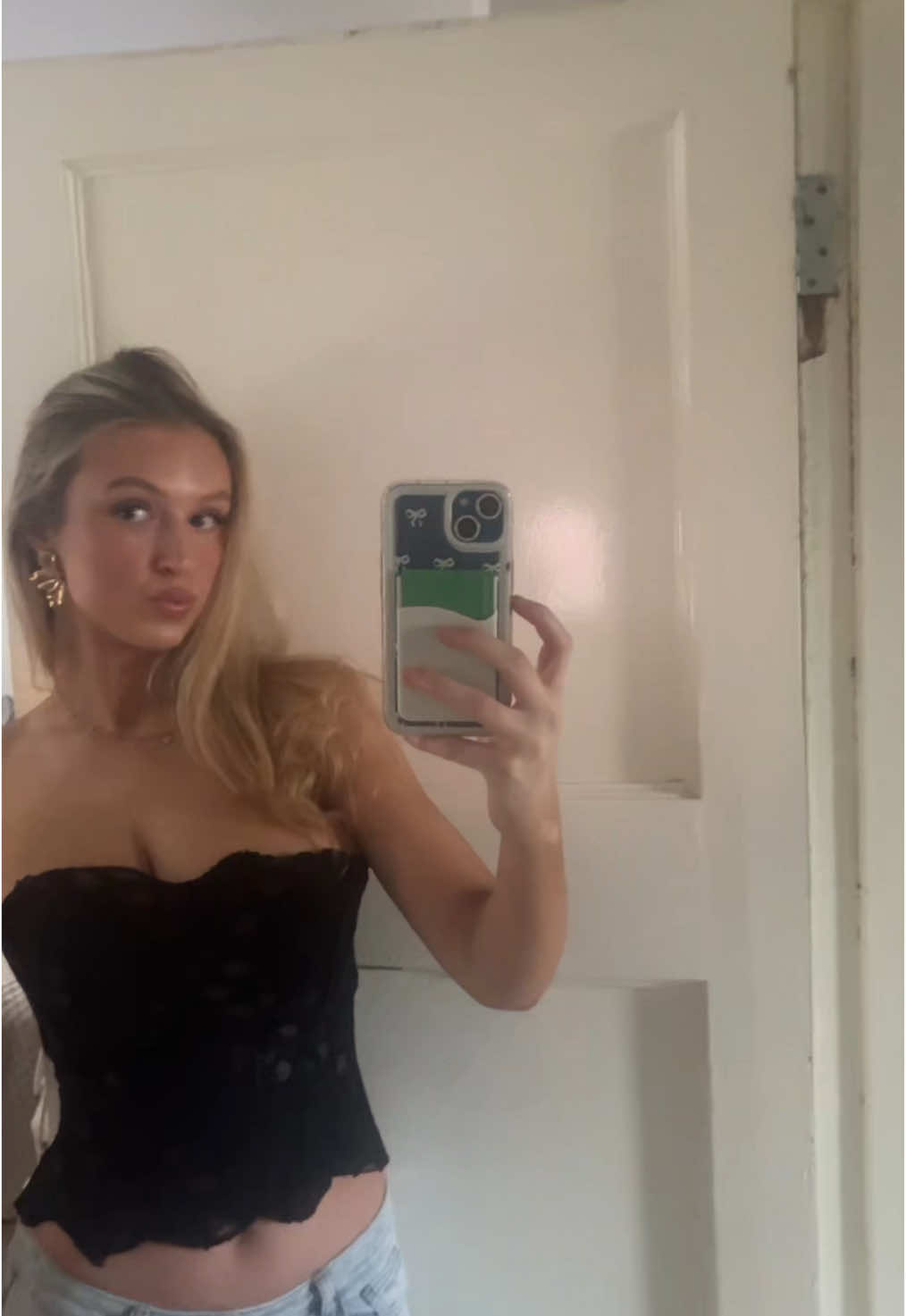 Who that in the back 