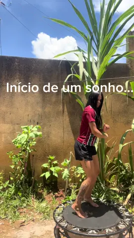 Esse é um vídeo de incentivo, todo mundo tem um começo. 💪🏼 Queime calorias se divertindo 🥵🥵 #jump #saude #treinoemcasa #lyfestyle #abdomen #vidasaudavel #Fitness #virginia 