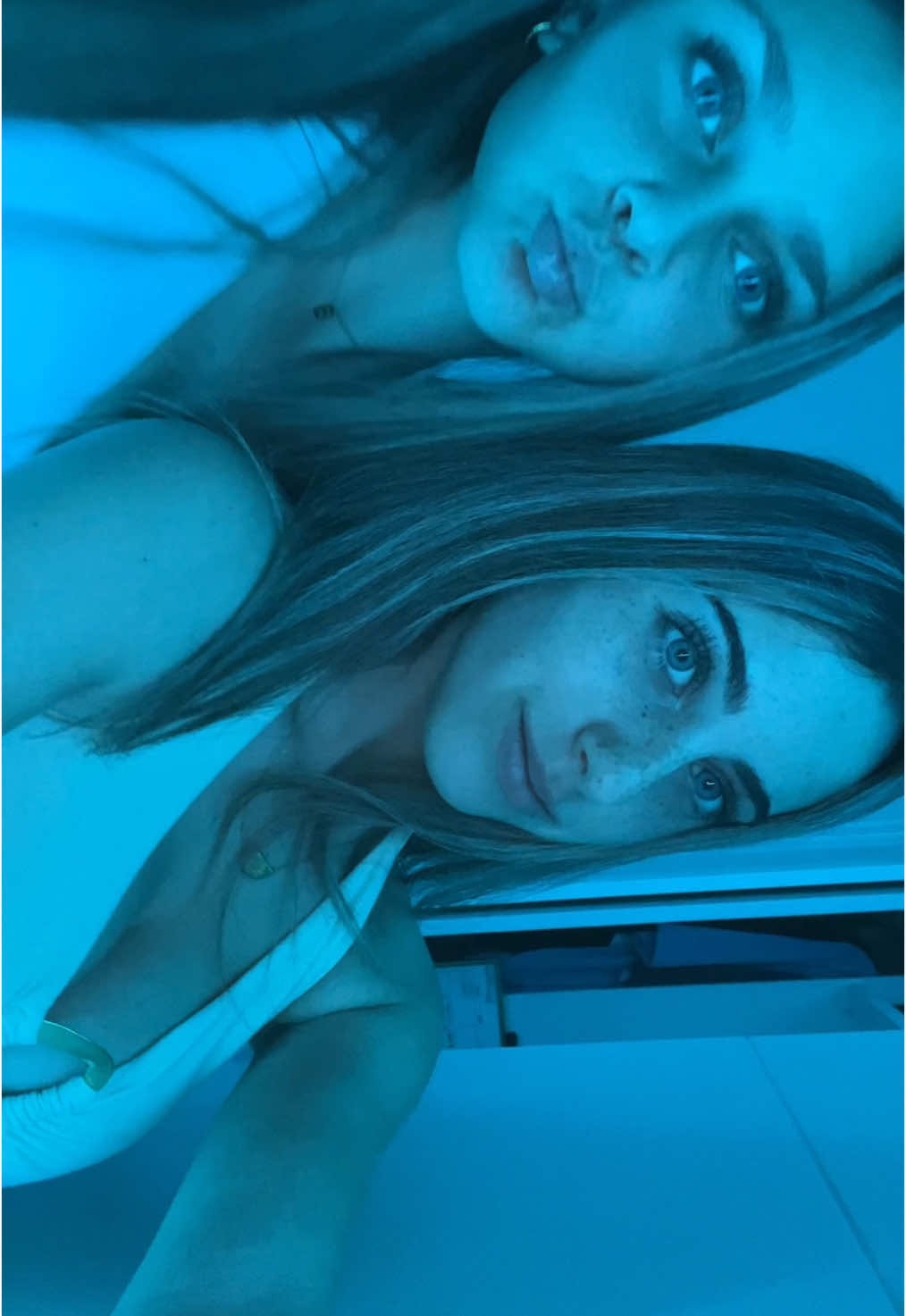 👯‍♀️