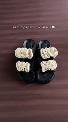 Gemashh. Luv detailnya, nyaman juga dipake🤍 #sandal #sandalwanita #sandals 