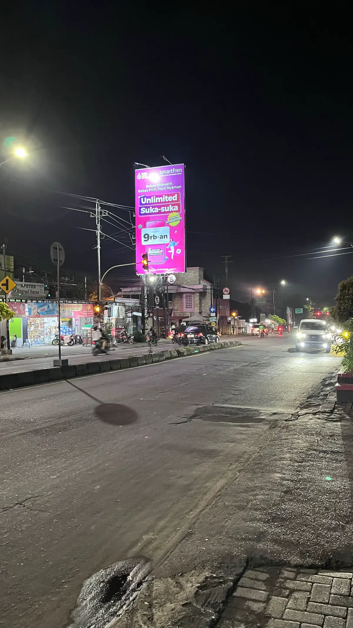 malam minggu asik . terakhir bonus 😜 #mentahan #bahanswmu #semarang #aesthetic #foto 