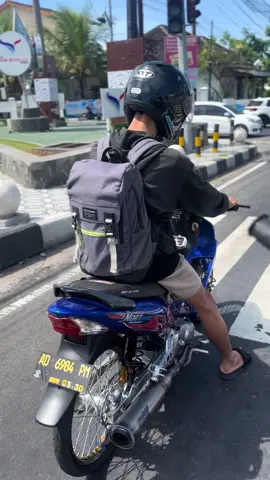 Taat lalu lintas moonn🫡 #ndrtgarage🏁 #kepalasuku🤙🏻 #csxfactorymuffler 