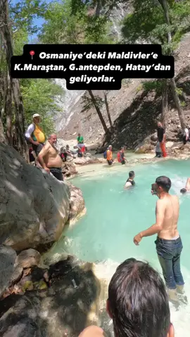 Osmaniye merkezde bulunan sarı su şelalelerine K.maraş,G,Antep,Ş.urfa, Kayseri ve Hatay’dan akın akın turlarla ekipler geliyor. İnşallah getiren ekipler temiz kullanmak hakkında insanları bilgilendiriyorlardır. -Bu güzel doğal havuza sahip çıkalım 🙏 🌿 Doğal Havuzları Korumak Hepimizin Sorumluluğu! 💧 ✅ Çöp bırakma, ne getirdiysen onu geri götür. ✅ Kimyasal ürünlerle suya girme. ✅ Bitki ve hayvanlara zarar verme. ✅ Sessizliği bozma, doğanın huzuruna saygı göster. ✅ Kurallara uy, ateş yakma, kamp yapma yasağına dikkat et. 📌 Unutma: Doğa bize değil, biz doğaya misafiriz. Doğal güzellikleri koruyalım ki gelecek nesiller de aynı keyfi yaşasın! 🌍💙