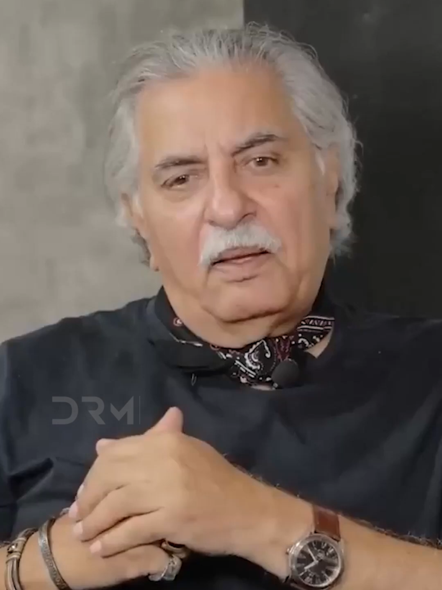 #usmanpeerzada Breaks Down While Recalling Birth Of His First Daughter😍😍#saminapeerzada#eidadha #bakraeid #fuchsiamagazine #desitv #whattowatch #trend #lovestory #fyp #interview