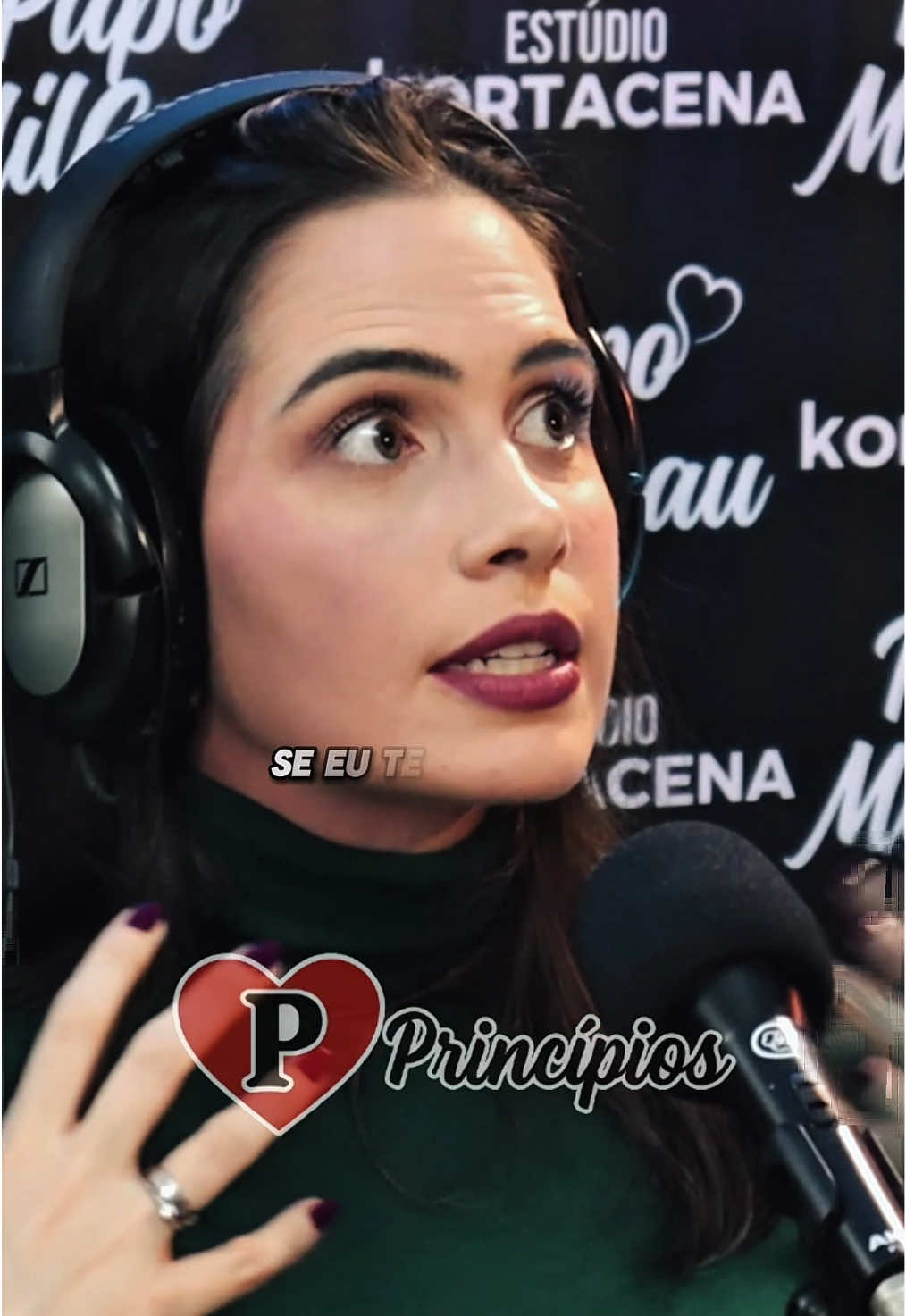 Mulher insegura… • • • #relacionamento #casal #reflexão #podcasts 