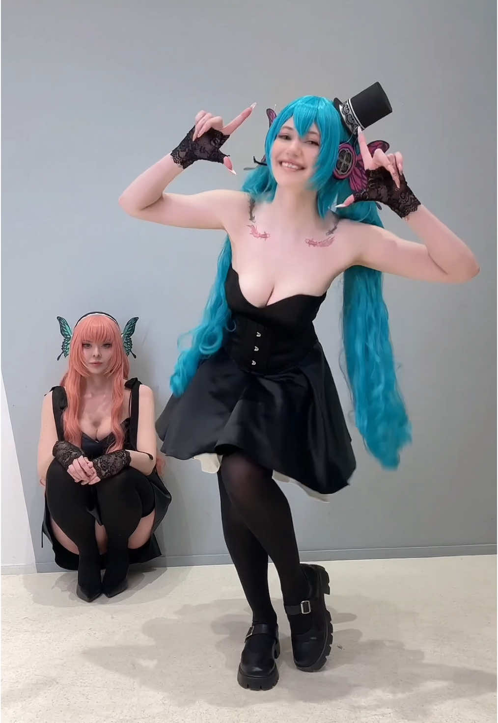 @vinnegal is you watching me making my dream cosplay come true 💖 #trendyy #miku #funnyvideos #hatsunemiku #luka #vocaloid #collab #TikTokCreatorSearchInsightsIncentive 