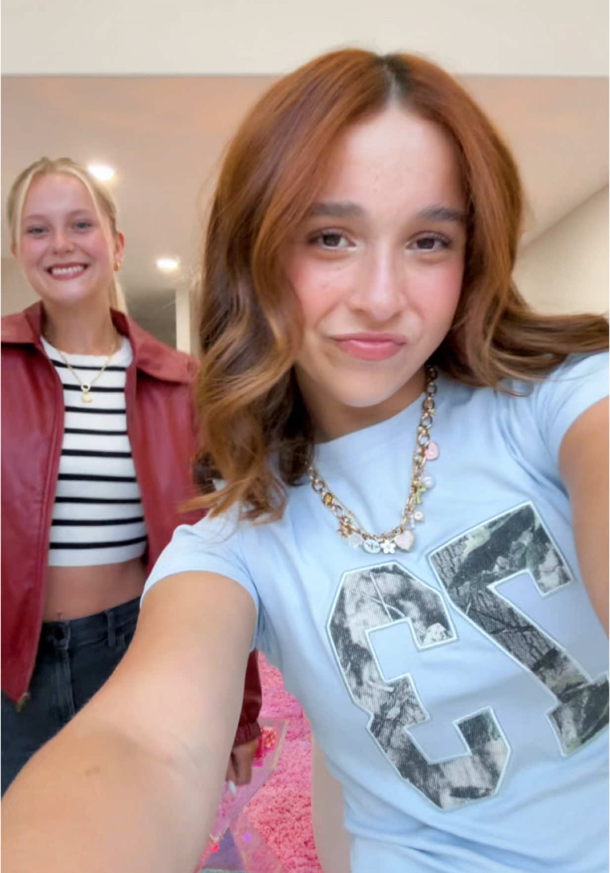 @Alex Warren concert!! 🎵🤩🎤🎙️💐@elizabeth #concert #alex #alexwarren #alexwarrenconcert #relatable #concerttransition #transitions #concertootd #preppyootd #mini #miniskirt #edikted #ediktedootd #ediktedskirt #ediktedoutfit #ootds #outfit #outfitinspo #outfitideas #alexwarrenclips #fashion #fashionideas #concertoutfit #concertootd #concertoutfitinspo #alexwarrenconcertootd #pink #pinkapartment #ordinary #ordinarybyalexwarren #saveyouaseat 