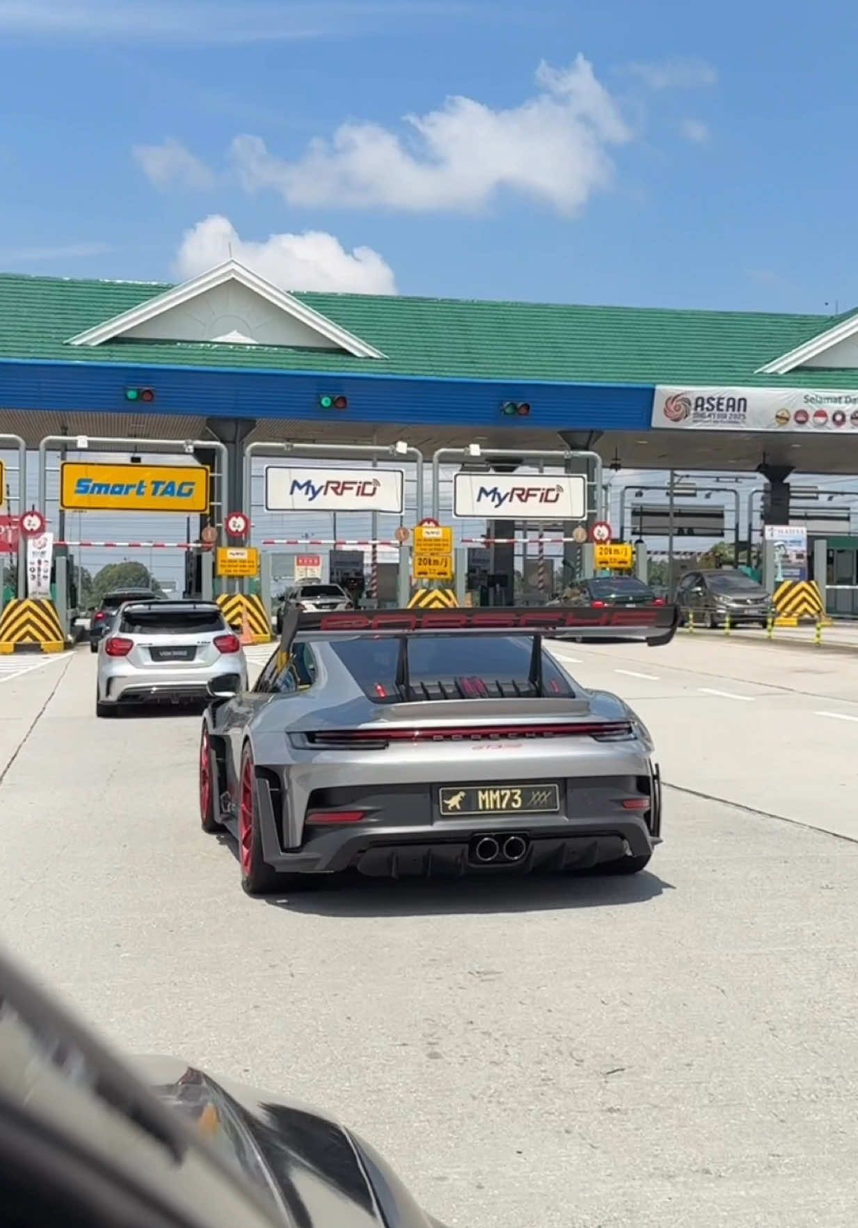 Definitely not a normal Porsche 👀 #porsche #gt3rs #fyp #malaysia