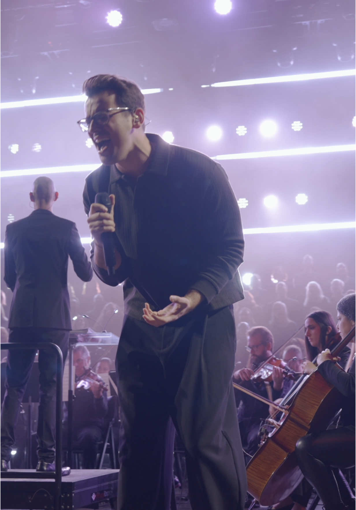 This version of “FIX YOU” was years in the making. I waited until I had the right people and the right setting to really honor the song. Stanaj and Staarz brought so much emotion to their performances, bringing this vision to life in the most beautiful way. Then getting to film it LIVE with a 50-piece orchestra and a 100-person choir was honestly one of the most meaningful moments of my career. And to top it all off… getting to release it on the exact 20th Anniversary of the original song by @coldplay (from their X&Y album) is such a cool full-circle moment. This is our tribute to them. To the song. And to the power of music to connect people across time. Stream it. Watch it. Share it. We hope you love it as much as we loved making it. 