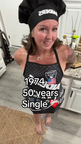 Single American woman #over30 #singlegirl #singlemom 