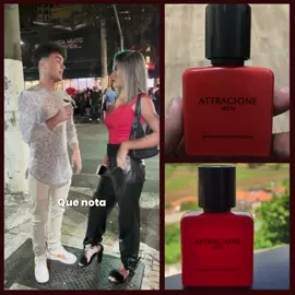 Esta essência está deixando as mulheres impressionadas! É um perfume feito a base de feromônios que toma toda a atenção das mulheres. Aroma caramelizado que impulsiona os homens que estão usando nossa fragrância. #attracionemen #feromonio #perfumesmasculinos #perfumes