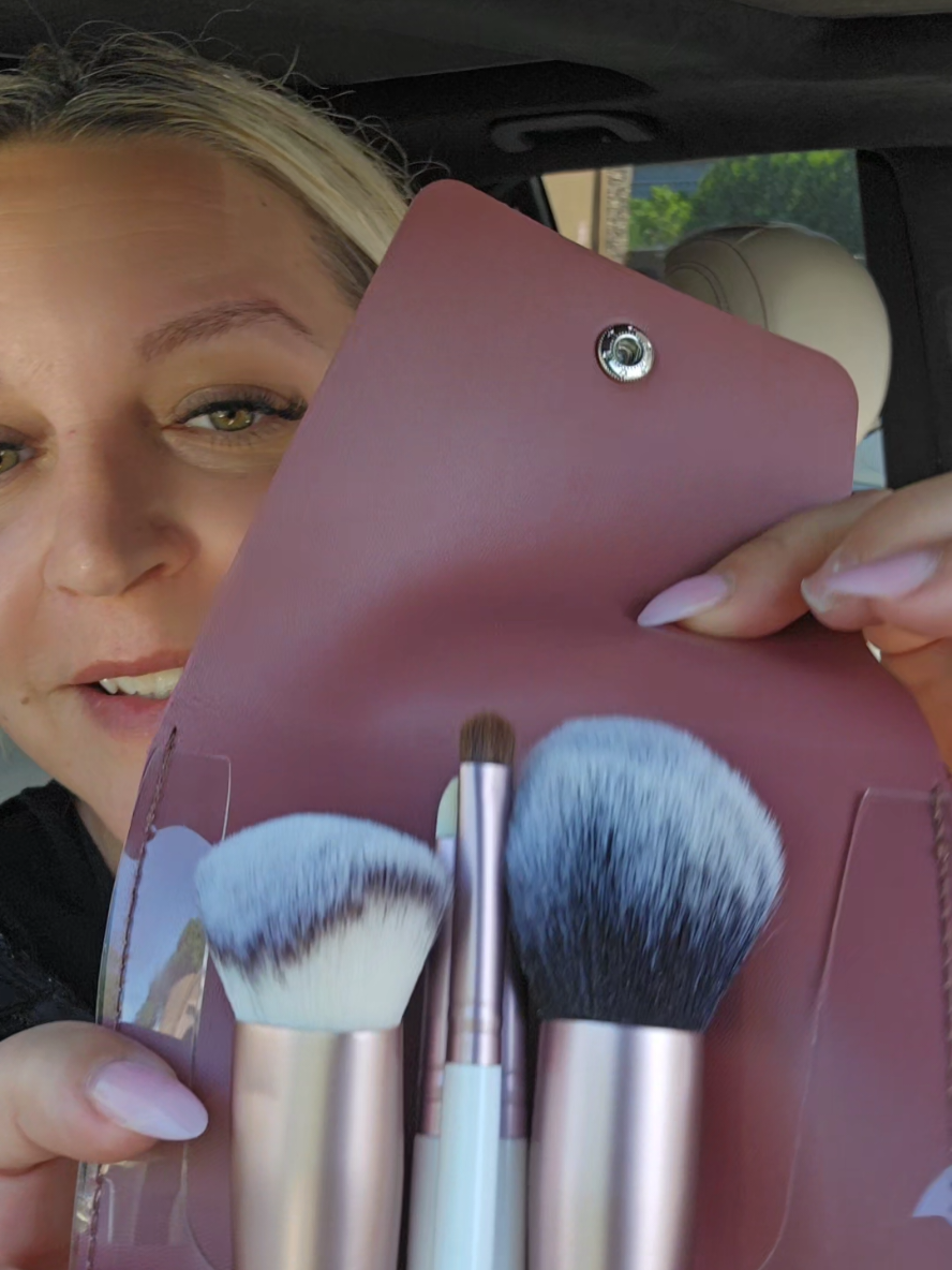TRAVEL BRUSH SET FOR $10.00! **LINK IN BIO**These brushes are beautiful, high quality with no shedding and just the right size to keep in your bag for on the go beauty prep! If you're a busy woman these brushes are a must-have have! They are also gorgeous with the cream and rose gold design. Check them out!  #beautiful #brushes #makeupbrushes #brushesmakeup #cosmetics #accessories @BS-MALL beautymakeup 