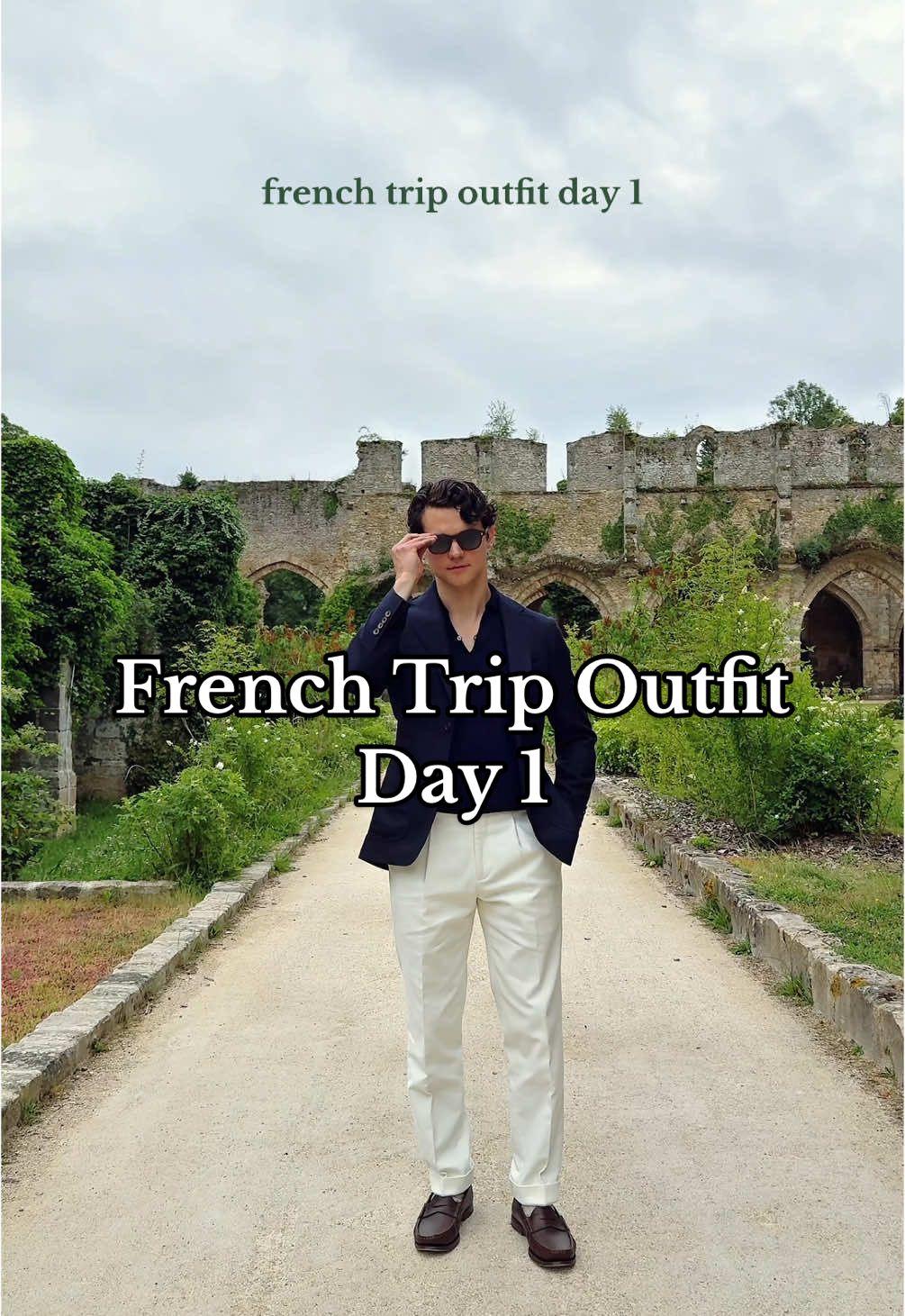 Today’s outfit 🇫🇷  In France for a few days. What do you think of the look? #fashion #mensstyle #france #mensfashion #summerstyle