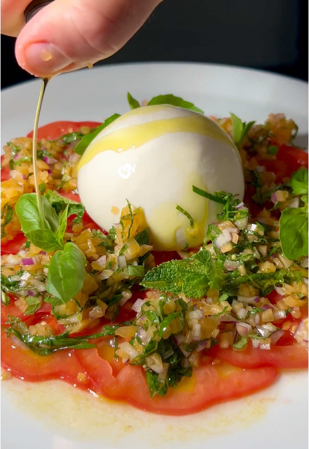 Burrata, Tomato & Melon 😋👨‍🍳#fyp #foru #FoodTok #chef #FoodLover 