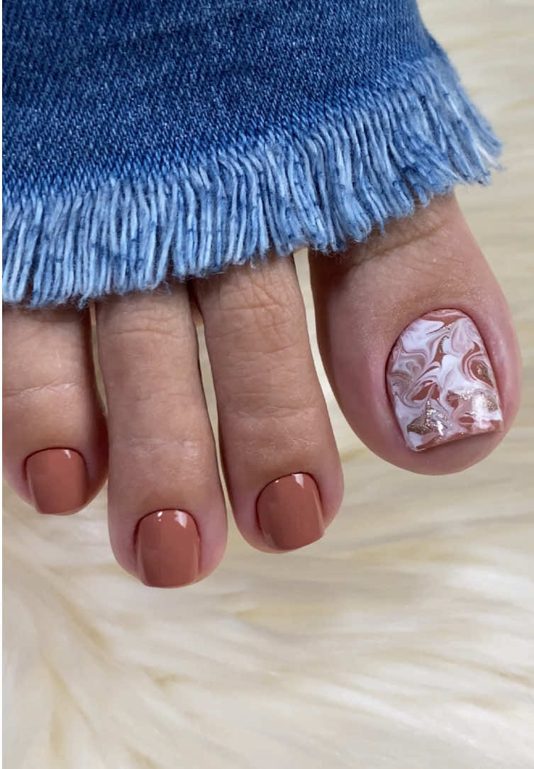 #literalmentebelasunhas #unhas #nail #esmaltacaopassoapasso #unhasdospes #unhasperfeitastiktok #esmaltacaoperfeita #esmaltacao #unhasnaturais #unha 