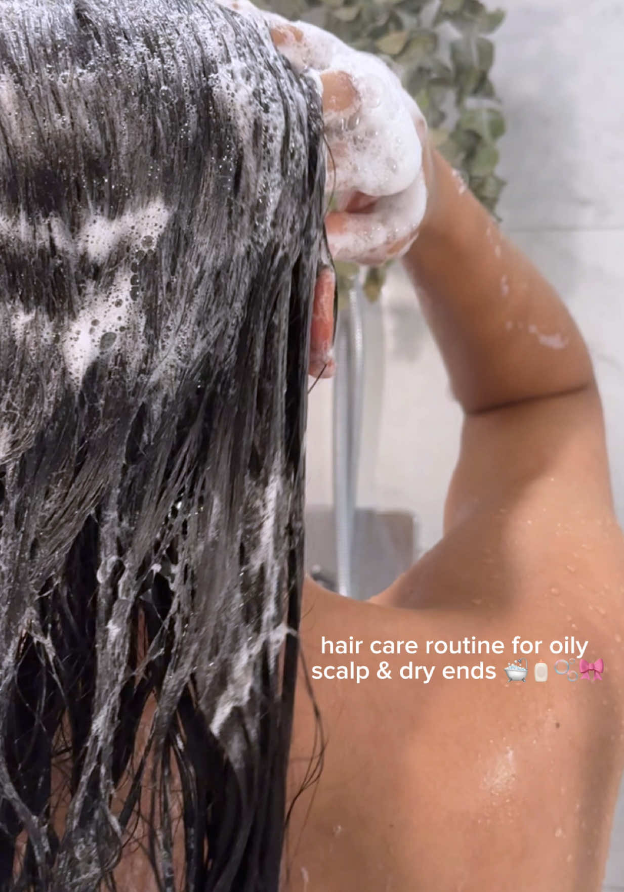 Oily scalp dry ends hair wash day 🛁 This is the aftermath of being sick and not washing hair for a week 😩 But it felt so good to scrub my scalp clean ✨ my scalp gets oily in summer so If your scalp is oily as well try a salicylic acid treatment and if your scalp is dry try glycolic acid treatment!! 💕 Products used are linked on my LTK store in bio!  @Amazon wooden brush also linked on my Amazon storefront  @The INKEY List salicylic acid exfoliating scalp treatment  @cliganic_ jojoba oil also linked on my Amazon storefront  @L’Oréal Paris metal detox shampoo  @amika soulfood nourishing hair mask  @Kérastase gloss absolu glaze milk leave in  Kerastase glaze drops hair serum @Tangle Teezer hair brush  @ghd Helios hair dryer   . Hair wash day routine  Hair care routine for oily scalp and dry ends  ASMR video  #flakyscalp #oilyscalp #haircareroutine #asmrvideo #hairwashday 