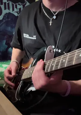 sweater weather #guitar #fyp #music #cover #theneighbourhood #sweaterweather #electricguitar 