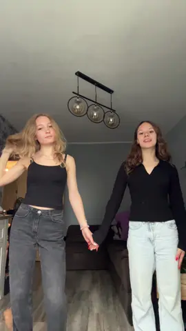 @h_melanija 