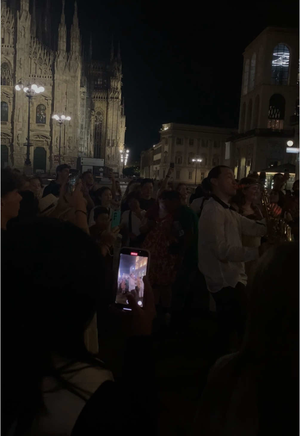 dancing with strangers in Italy on a random night #duomodimilano #italy #4u #fyp 