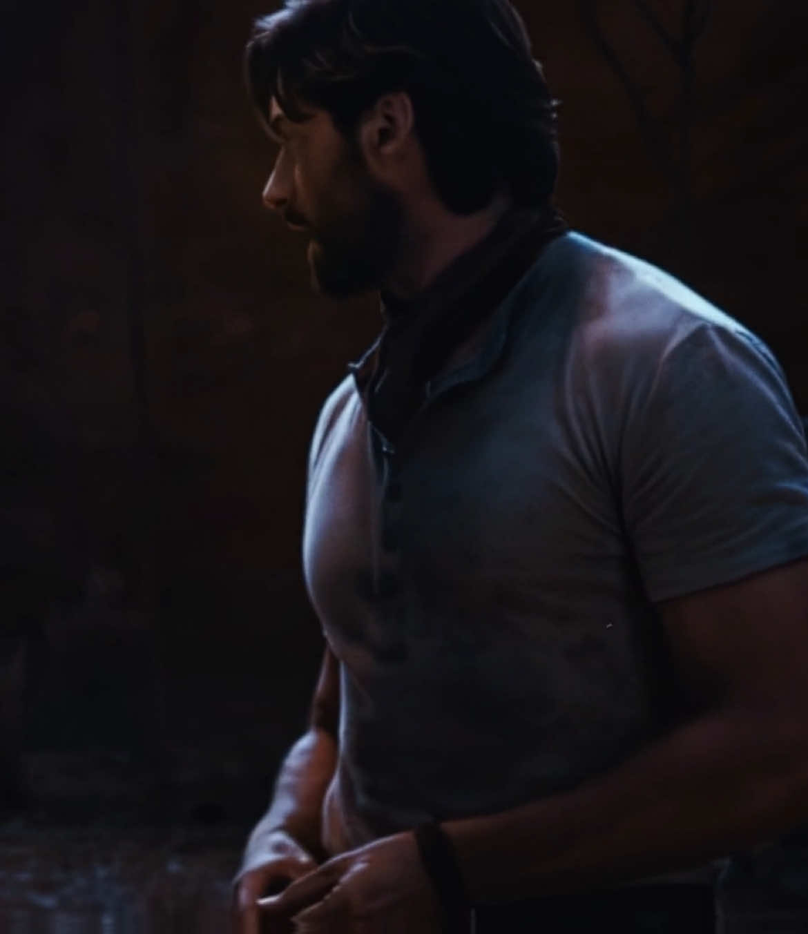 wait idk wtf happened w my panning (also i kinda hate this audio) #hughjackman #hughjackmanedit #australia #drover #droveredit #wolverine #fyp #foryou 