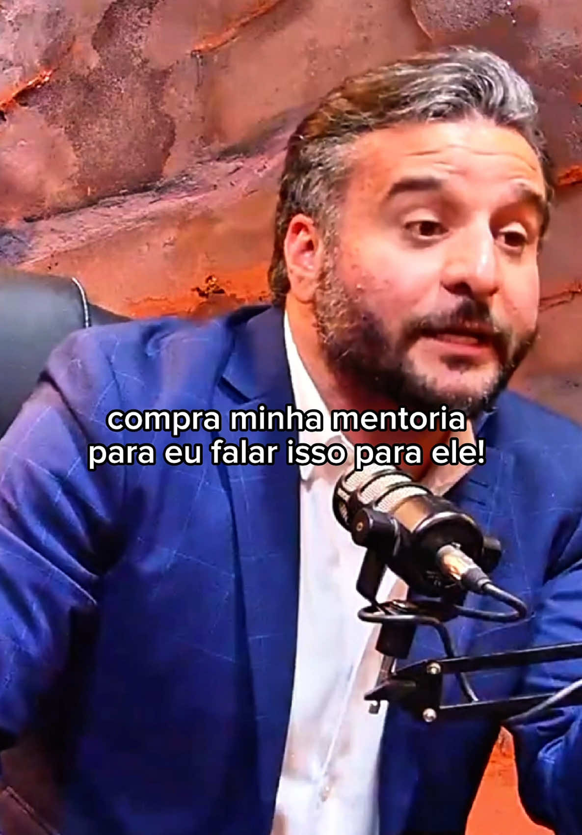 Eles não postam dicas Postam vida real. Resultados. Estilo de vida. Bastidores. Por quê? Porque isso constrói influência, e influência vende mais do que conteúdo técnico. Se você quer crescer, parar de ser ignorado e começar a ser desejado… Pare de ensinar o tempo todo. Mostre sua rotina, sua transformação, sua visão de mundo. Os grandes empresários não viralizam por causa de “5 passos”. Eles viralizam porque as pessoas querem ser como eles. Sua vida tem poder. Sua história é seu ativo mais valioso. Use isso com estratégia e veja seu jogo virar. Comente TRIBO se você quer aprender como fazer isso com posicionamento, verdade e conexão.