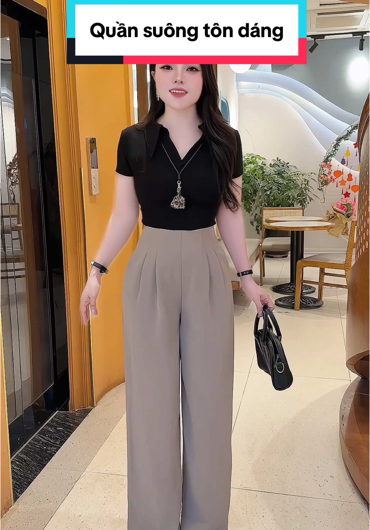 Quần suông cạp liền chiết ly cạp cao tôn dáng, chất gold nhật mềm mát nay hời lắm luôn ý #gucuahue #quan #quancongso #quanao #quantaynu #quansuong #quansuongnu #quansuongongrong #thoitrangnu #fashion #reviewthoitrang #fyp #phoidoxinh 