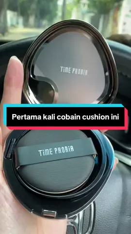 Bagus nih cushion mya warnanya gak oksidasi dan awet matte gitu dikulitku yg kering, gak berat pdhal coveragenya medium to full. Mantab time phoria trnyata bagus2 produknya. Aku cocok dan suka. #cushion #foundie #foundation #cushionfoundation #timephoria #timephoriacushion #reviewcushion 