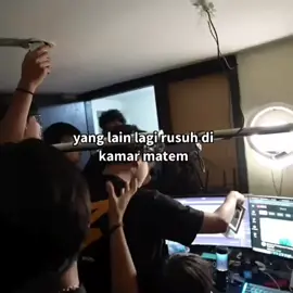 bro terkena flashbang 😹 @chumkevinreal #Brutal #ytmci  #fyp #xyzbca #tiktokpelitfyp #plisfyp #bismillahfyp #bismillahrame #janganspamlike #alightmotion #ramein #trend #yarr #edit 
