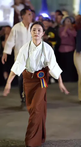 ♥️ #雍吉 #雍吉老师 #tibetangirl #weloveyongji #tibetandance #guozhuangdance 