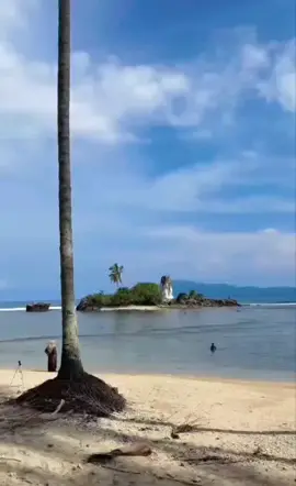 Pantai Karang Putih  Cukuh Balak,Tanggamus #lampungtanggamus #fyppppppppppppppppppppppp #