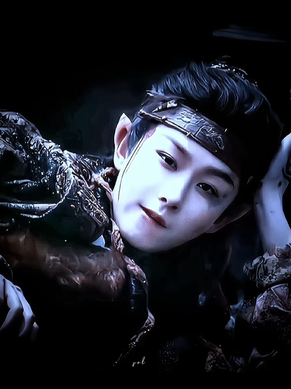 #JiLing Serving Facecard at every situations 🫦 #jilingedit #tianjiarui田嘉瑞 #tianjiaruiedit #veilofshadows #paintedskinveilofshadows #cdrama #upcoming #2026 #fy #viral #recommendations #cdramafyp 