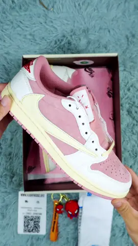 Choose your size 🔥 #foryou #sneakers #sneakerhead #jordans #sneakerfactory #jordan23🏀 #sneakerunboxing #snkrkingdom #jordan1s #jordan1slow #jordan1low #jordan1travisscott #travisscottshypink #jordan1travisscottlow 