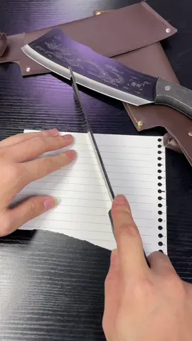 Thisdoesnotdisappoint#kichenknife #huuskknife#japaneseknife#knife #butcher#tiktokfind#kitchengadgets #kitchenknife#featherknife#kitchentok