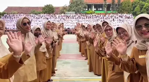 #pelepasan #pelepasansiswa #smpn1cileunyi #sacil #gurudanmurid #perpisahansekolah #trendperpisahan 
