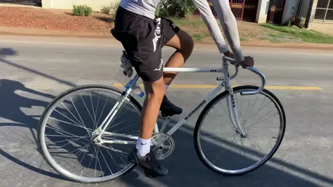 កន្លែងដាក់ដបទឹក Njs ! Owner :@Arima.  #fyp #foryou #fypシ  #fixedgear  #fixedgearkorea🇰🇷  #fixedgearcambodia🇰🇭  #fixedgearphilippines🇵🇭  #fixedgearvietnam🇻🇳  #njs 
