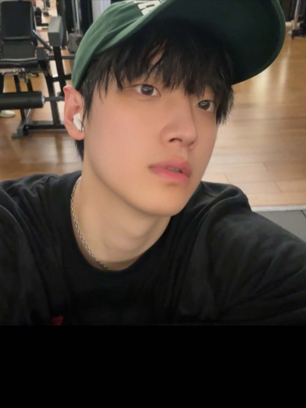 คุณพี่ห้ามใส่เสื้อดำ มันหล่ออ 🫠 หล่อค่าา หล่อไม่เผื่อแผ่ วันพรุ่งนี้เลยค่าาา ♥️ #ชางมิน #changmin  #kimckdals #cmkim16 #hisman #gay #สาววาย #korean #ขึ้นฟีดเถอะ #asian  #fyppppppppppppppppppppppp 